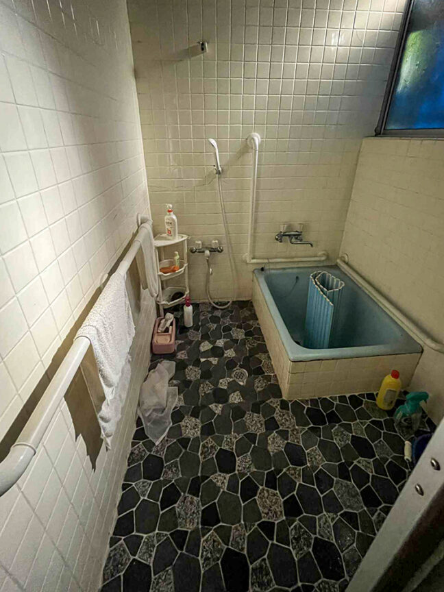 笠寺の家　浴室